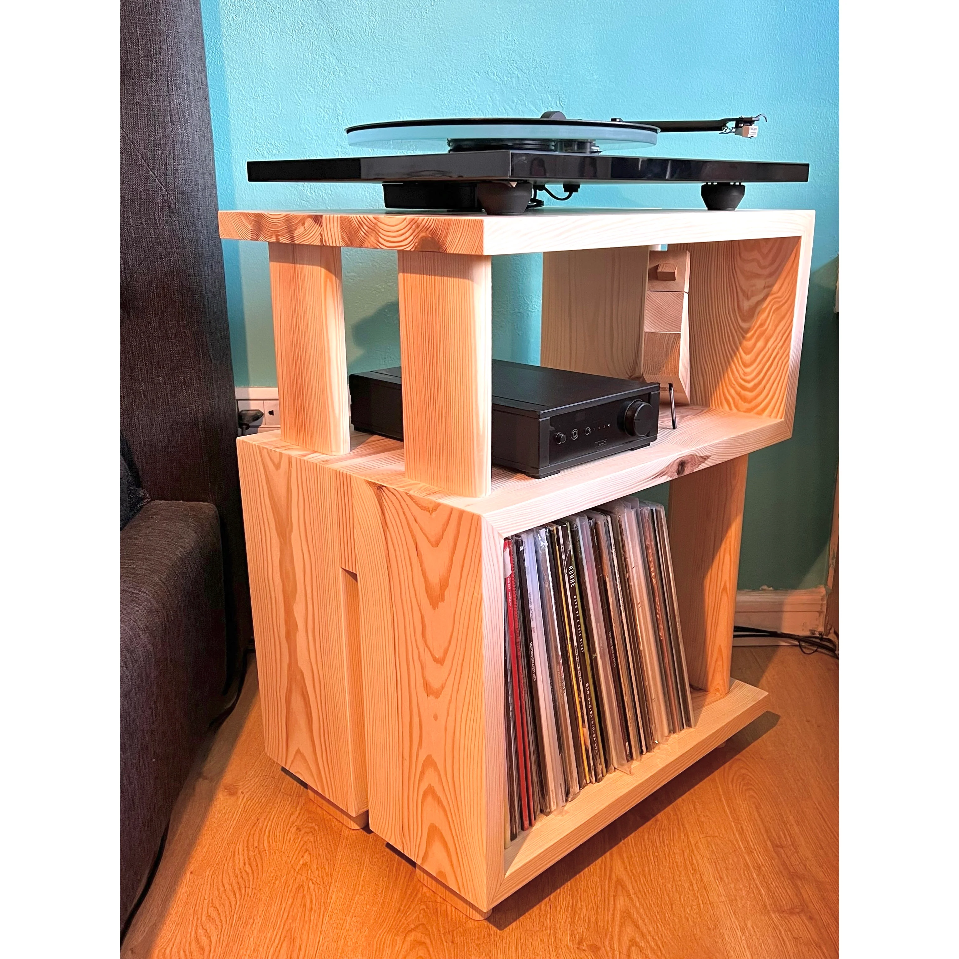 DOS Turntable Station + Vinyl Storage - Image 4