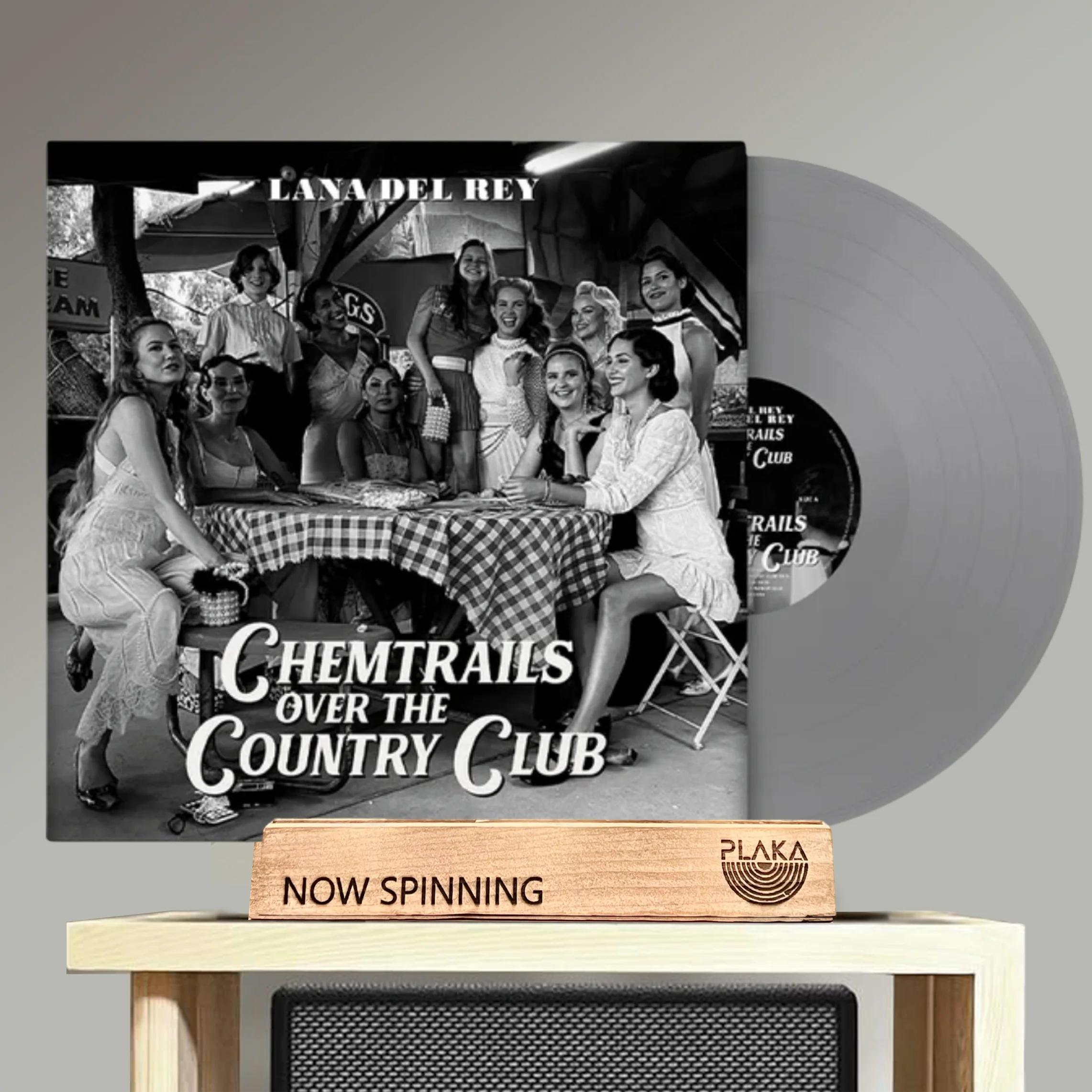 Lana Del Rey - Chemtrails Over the Country Club